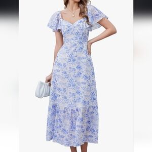 Chic Blue And White Floral Maxi Dress
